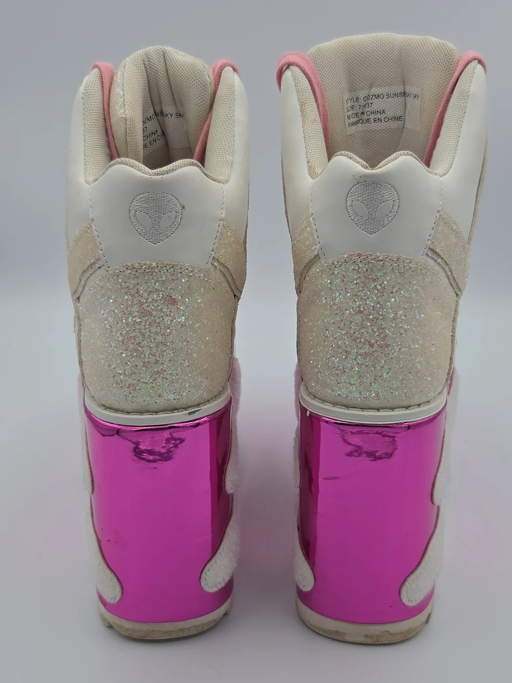 YRU Pink Glitter Cloud Platform Sneakers with Star Accents Size 7